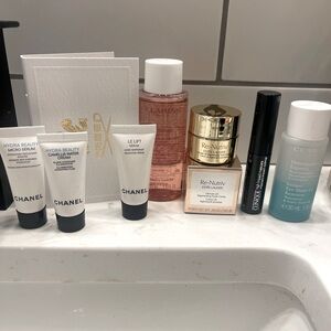 NEW! 8 item LUXE SKINCARE BUNDLE